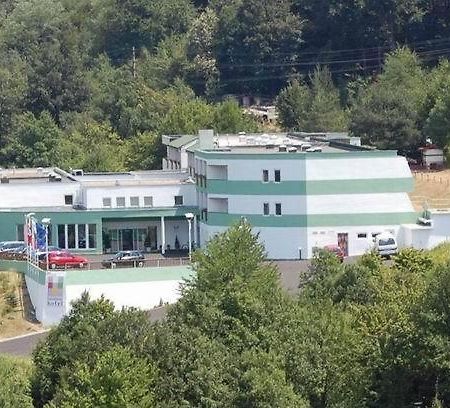 Hotel Seasons Triavna Exterior foto