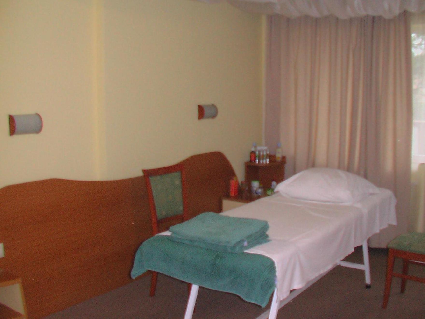 Hotel Seasons Triavna Exterior foto