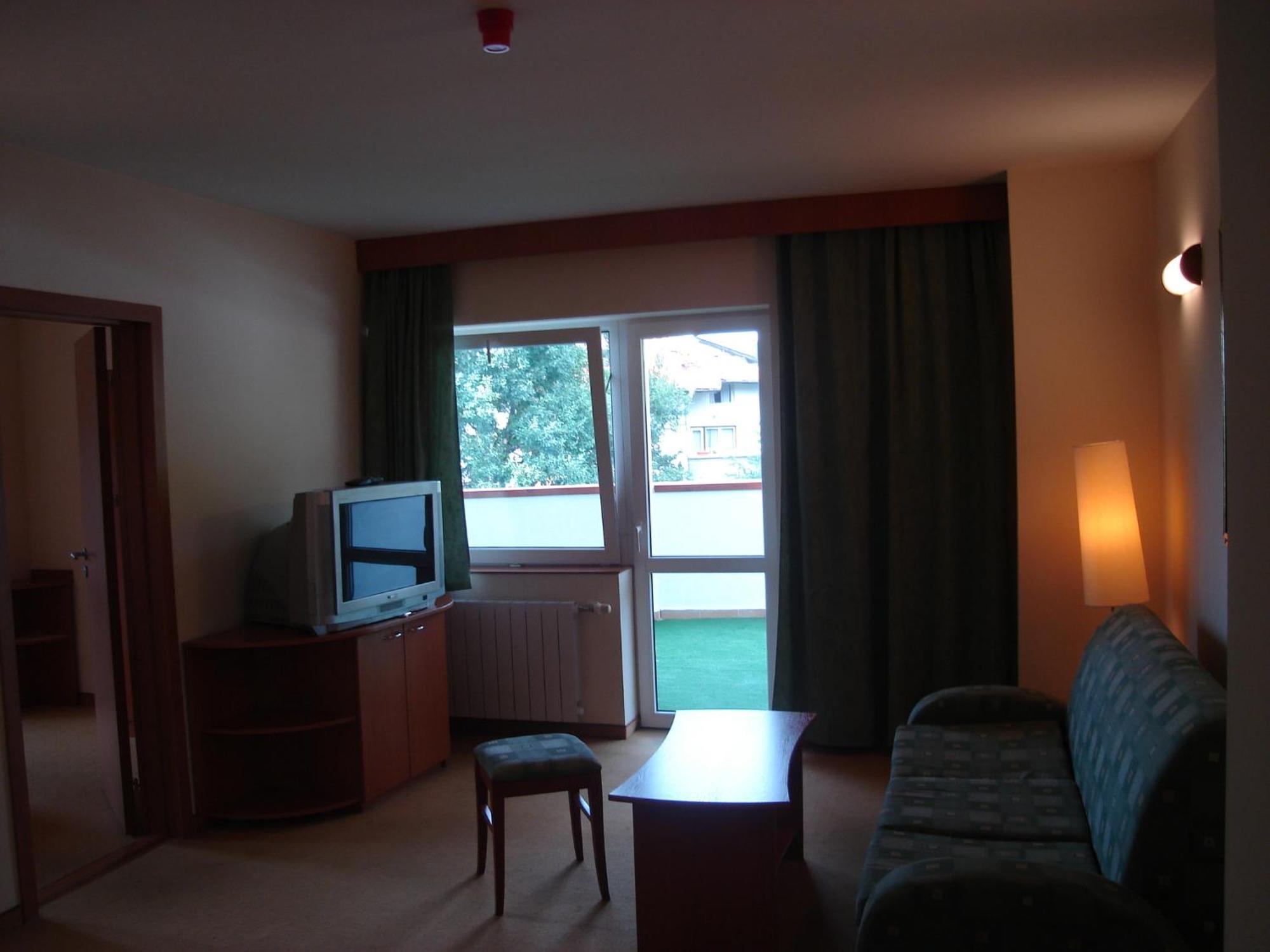 Hotel Seasons Triavna Exterior foto