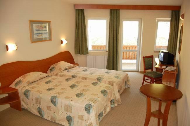 Hotel Seasons Triavna Quarto foto