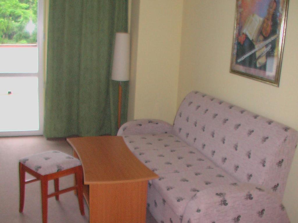 Hotel Seasons Triavna Quarto foto